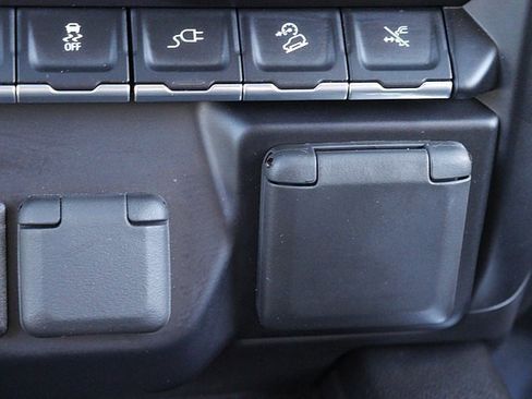 Used 2023 GMC Sierra 3500 Denali w/ Denali Ultimate Package image 48