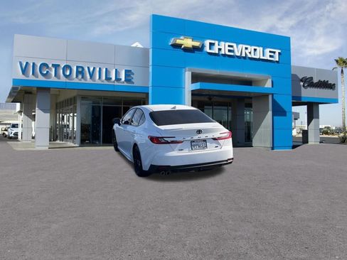 Used 2025 Toyota Camry SE w/ Convenience Package image 8