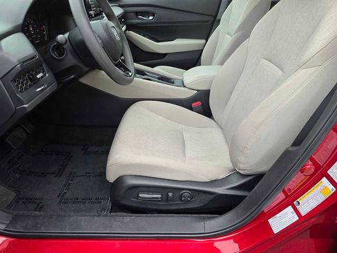 Certified 2024 Honda Accord EX image 23