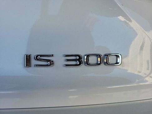 Used 2019 Lexus IS 300 F Sport w/ F Sport Package image 20