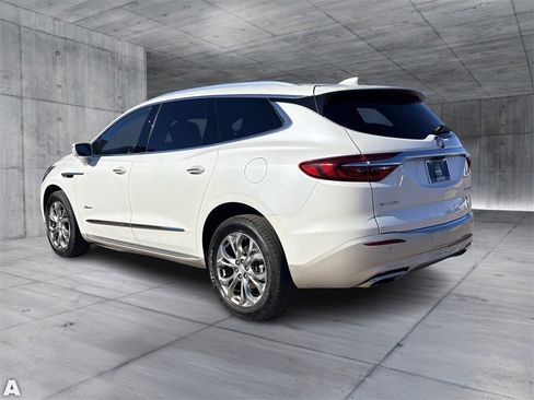 Used 2018 Buick Enclave Avenir w/ Avenir Technology Package image 4