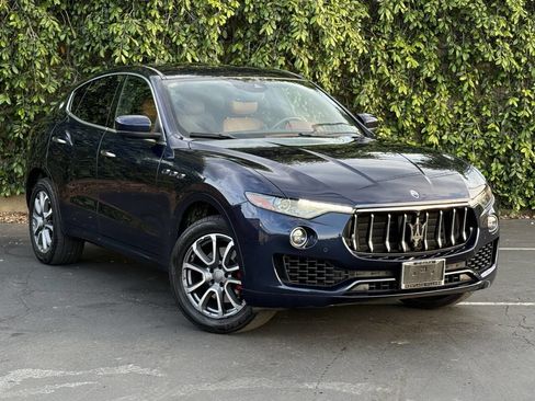 Used 2019 Maserati Levante AWD/4WD image 1