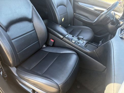 Used 2021 INFINITI QX50 Luxe w/ Appearance Package image 11