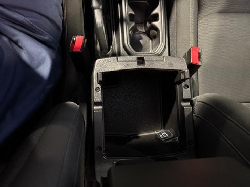 Used 2023 Jeep Gladiator Willys image 29