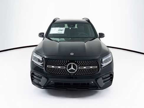 New 2026 Mercedes-Benz GLB 250 4MATIC image 2