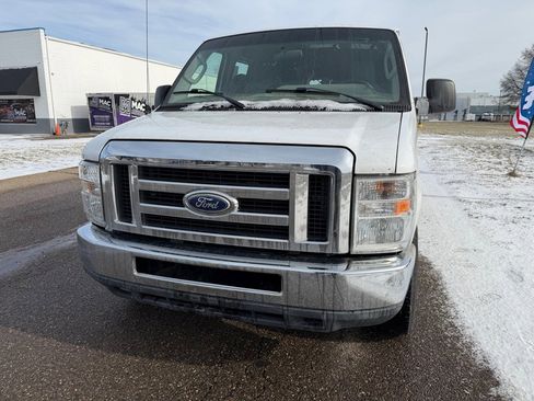 Used 2014 Ford E-250 and Econoline 250 E-250 CARGO VAN image 4