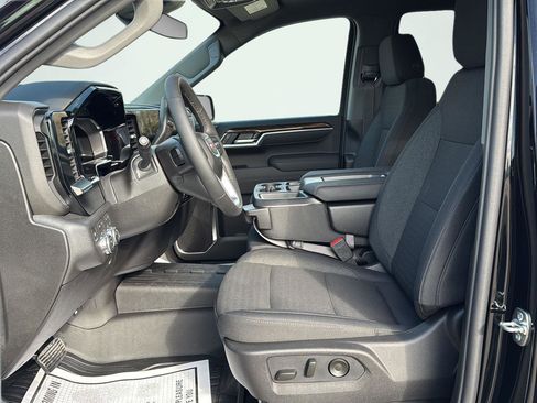 New 2026 GMC Sierra 1500 SLE AWD/4WD image 9