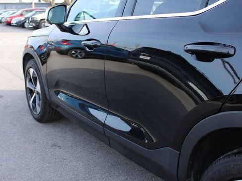 Used 2025 Volvo XC40 B5 Plus image 48