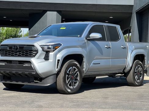 Used 2026 Toyota Tacoma TRD Sport RWD image 8