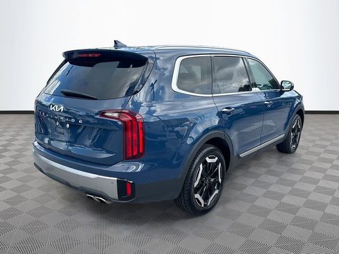 Used 2025 Kia Telluride S FWD image 8