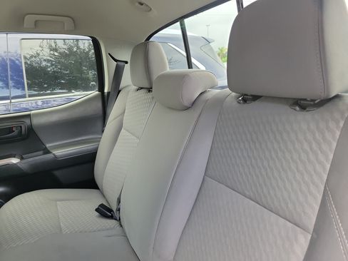 Used 2023 Toyota Tacoma SR5 RWD image 11
