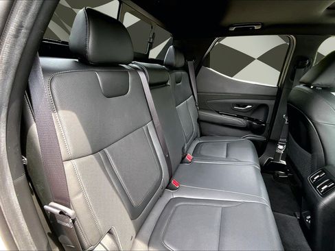 Used 2023 Hyundai Santa Cruz Limited AWD/4WD image 27