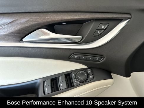 Used 2022 Buick Enclave Avenir w/ Avenir Technology Package image 12