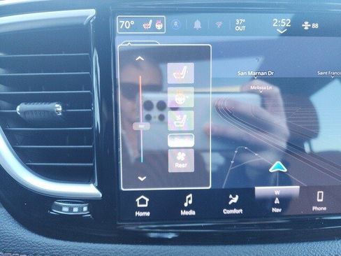 New 2026 Chrysler Pacifica Pinnacle image 6