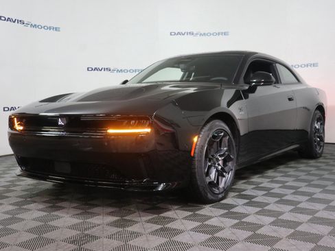 New 2025 Dodge Charger R/T w/ Quick Order Package 25M R/T image 12