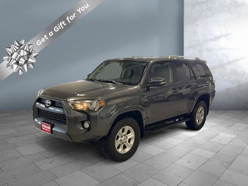 Used 2018 Toyota 4Runner SR5 Premium image 1