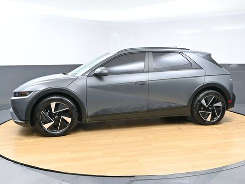 Used 2025 Hyundai Ioniq 5 SEL RWD image 52