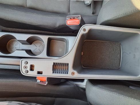 Certified 2025 Nissan Kicks Play S FWD image 12