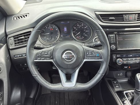 Used 2020 Nissan Rogue SL AWD/4WD image 16