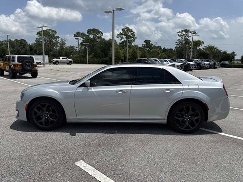Used 2021 Chrysler 300 S w/ S Model Appearance Package RWD image 6