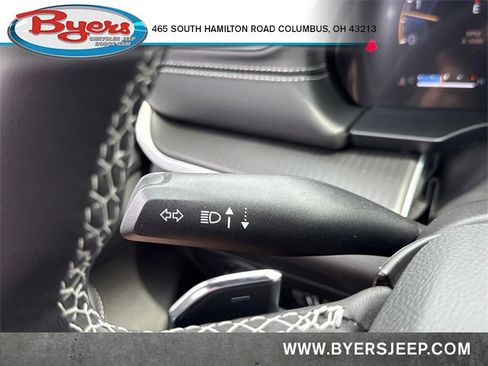 New 2025 Jeep Grand Cherokee Altitude image 17