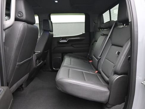 Used 2024 Chevrolet Silverado 1500 LT Trail Boss w/ Convenience Package II AWD/4WD image 8