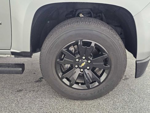 Used 2017 Chevrolet Colorado LT w/ LT Convenience Package image 9