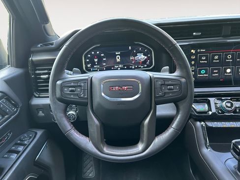 Used 2024 GMC Sierra 1500 AT4X image 9