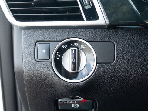 Used 2019 Mercedes-Benz GLE 43 AMG 4MATIC image 39