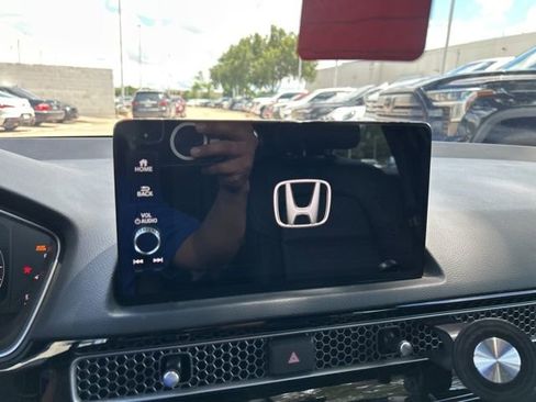 Used 2024 Honda Civic Sport Touring image 10