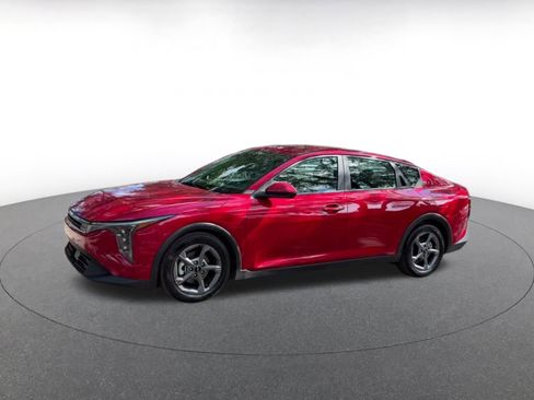 Used 2025 Kia K4 LXS image 4