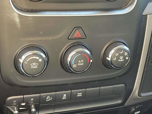 Used 2018 RAM 2500 Tradesman w/ Chrome Appearance Group image 9