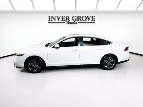 Used 2023 Honda Accord EX image 8