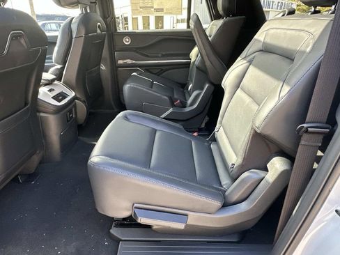 New 2025 Lincoln Navigator L Reserve w/ Jet Appearance Package image 24