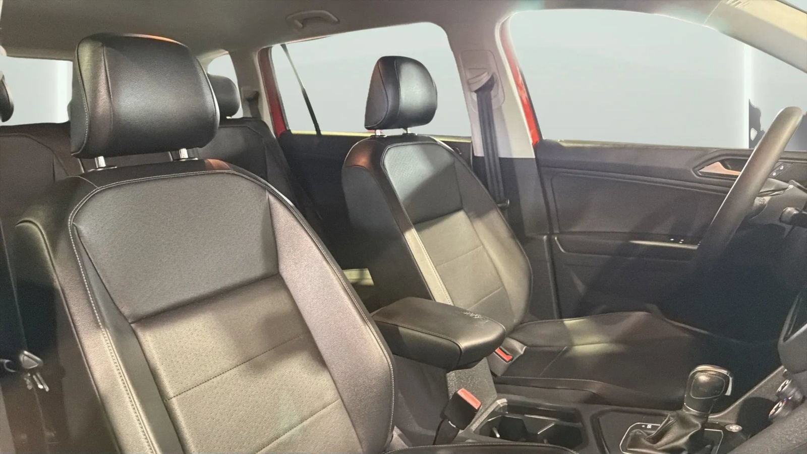 Used 2018 Volkswagen Tiguan SEL FWD image 67
