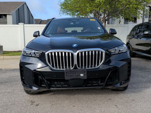 Used 2024 BMW X5 xDrive50e w/ Executive Package AWD/4WD image 5