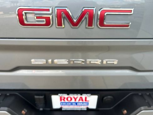 Used 2025 GMC Sierra 1500 AT4 w/ AT4 Premium Package AWD/4WD image 30