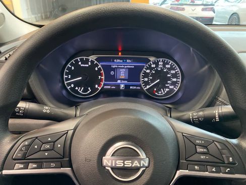 Used 2025 Nissan Sentra SV image 19