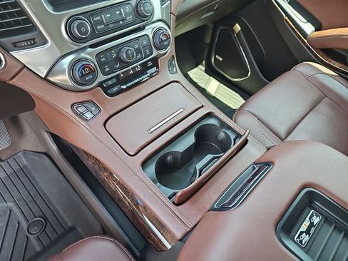 Used 2019 Chevrolet Tahoe Premier AWD/4WD image 31