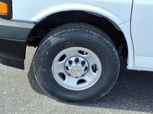 New 2025 Chevrolet Express 2500 w/ Driver Convenience Package image 22