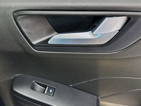 Used 2024 Ford Escape Platinum image 30