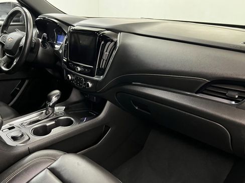 Used 2023 Chevrolet Traverse LT image 25