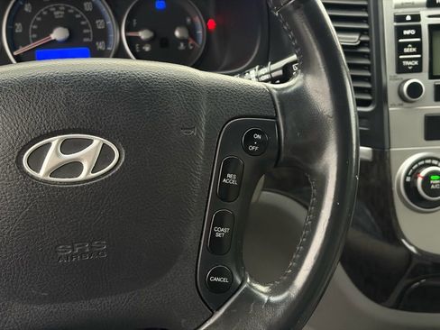Used 2009 Hyundai Santa Fe GLS image 16