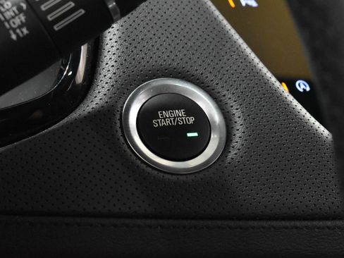 Certified 2024 Cadillac XT6 Luxury w/ LPO, Floor Liner Package image 13