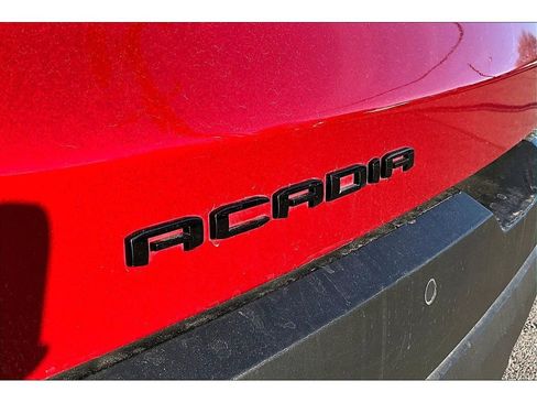 Used 2023 GMC Acadia SLE w/ Driver Convenience Package image 23