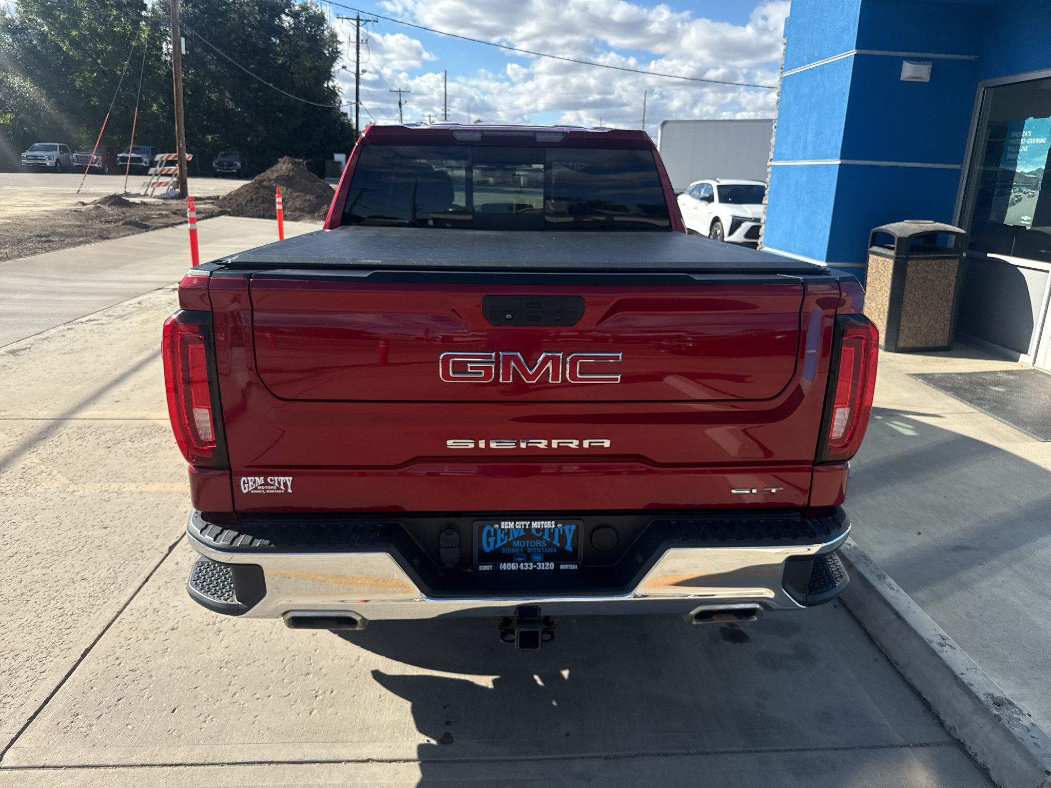 Used 2019 GMC Sierra 1500 SLT w/ SLT Convenience Package AWD/4WD image 6