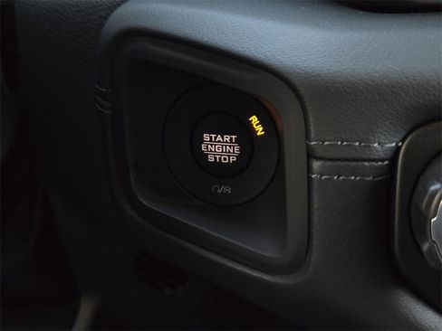 New 2025 Jeep Gladiator Rubicon image 19