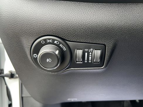 New 2026 Jeep Compass Latitude image 15