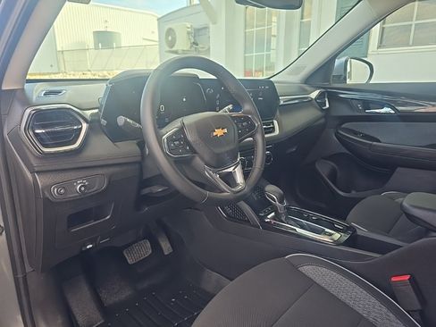 Used 2025 Chevrolet TrailBlazer LT w/ Convenience Package image 15