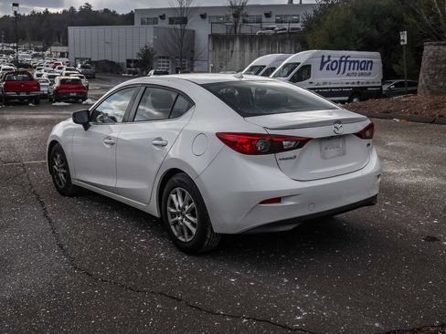 Used 2015 MAZDA MAZDA3 i Touring w/ Technology Package image 6